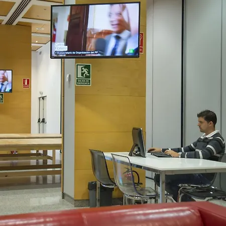 Pensión Abby Valencia